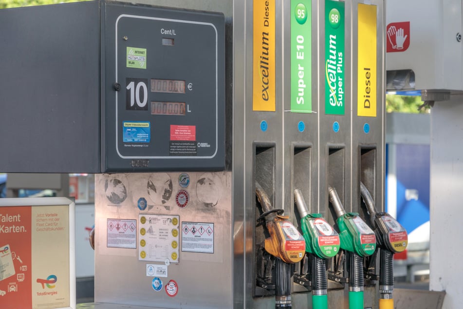 Der Tankrabatt wird nur möglich, da die Energiesteuern gesenkt werden.