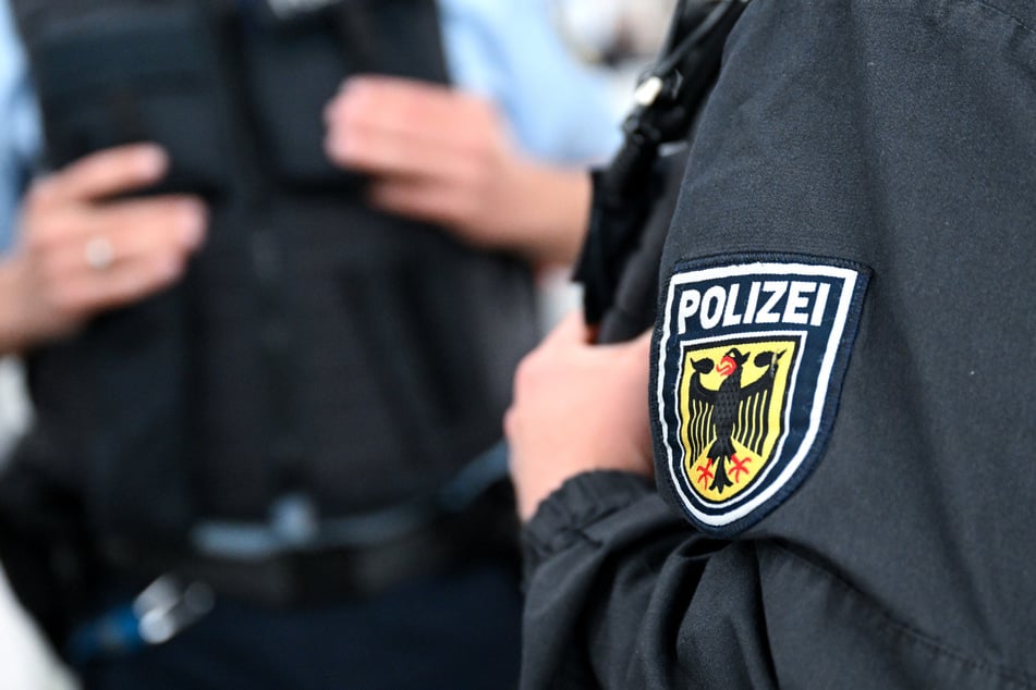 Die Bundespolizei hat zwei Verdächtige in Deutschland und den Niederlanden festgenommen. (Symbolbild)