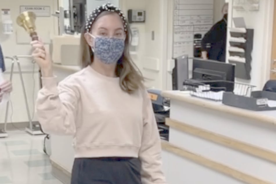 Ein Moment der Freude: nach langem Kampf gegen den Krebs durfte Becca Valle ihr neues Leben einläuten.