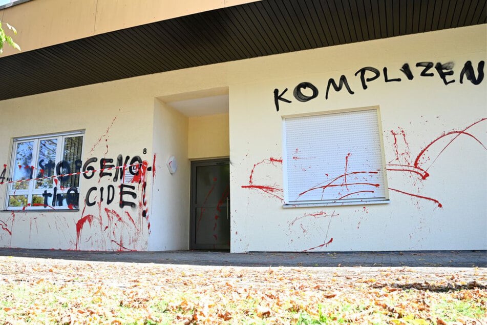 CDU-Büro im Südwesten mit politischen Parolen beschmiert: "Mittäter"