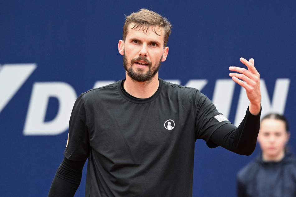 Kaltstart: Bereits im Achtelfinale war für Tennisprofi Oscar Otte (29) beim Münchner Sandplatzturnier Schluss.