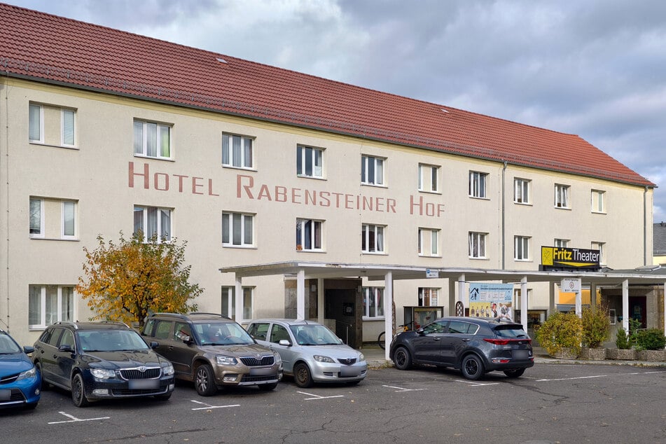 Das "Hotel Rabensteiner Hof" kommt unter den Hammer.
