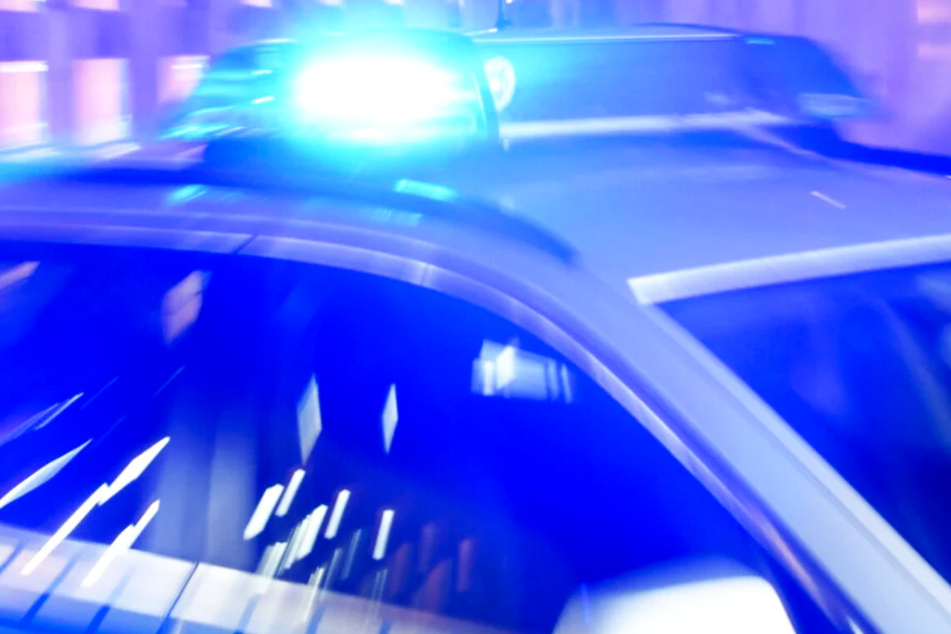 Ein VW-Fahrer (35) lieferte sich in Plauen eine Verfolgungsjagd mit der Polizei. (Symbolbild)