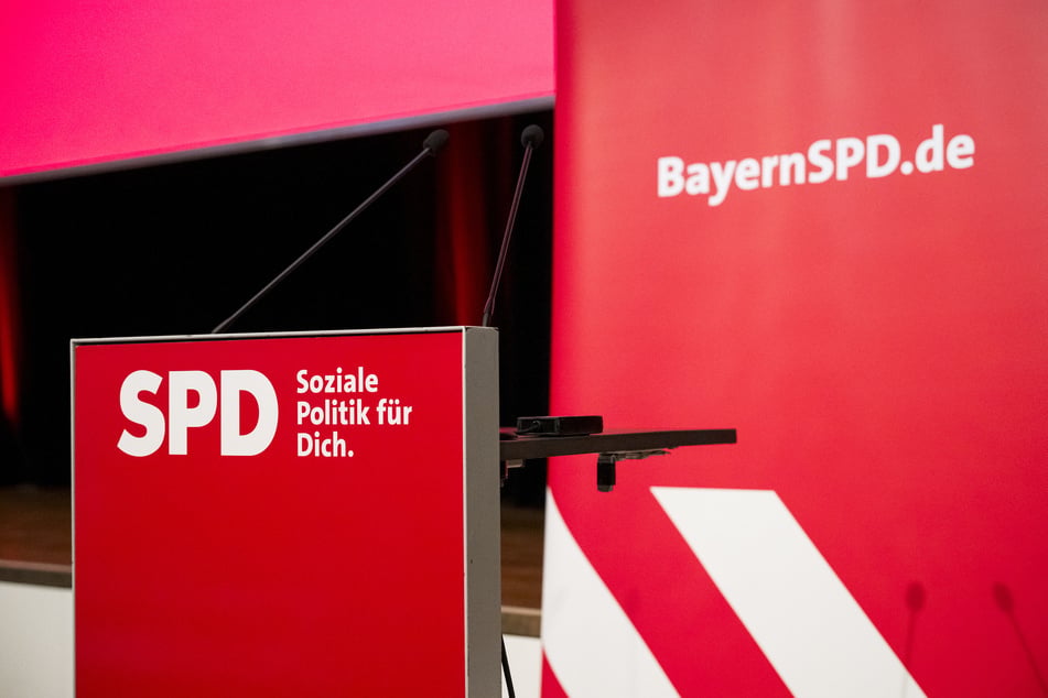 Zwischen 2020 und 2024 stieg in Bayern die Zahl der Jugendlichen, die ihre Schule ohne Abschluss verließen, um fast 45 Prozent. Die SPD fordert eine Reaktion. darauf. (Symbolbild)