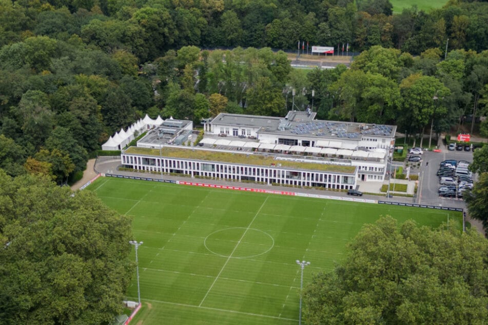 Seit über 70 Jahren ist das Geißbockheim im Grüngürtel die Heimat des 1. FC Köln.