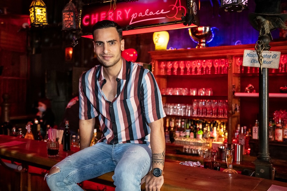 Knapp zwei Monate lang stand Timur Ülker (31) für seine eigene Spin-off-Serie "Nihat - Alles auf Anfang" vor der Kamera.