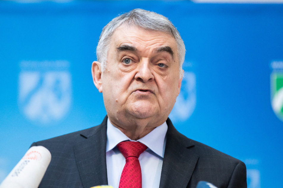 Nordrhein-Westfalens Innenminister Herbert Reul (67, CDU).