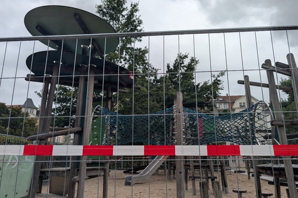 Trübe Aussichten: Geräte auf dem Spielplatz Steinplatz wurden gesperrt.