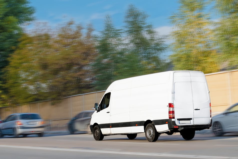 Die beiden Männer sind kurz vor ihrer Kontrolle nach Polen zum Tanken gefahren, da dort die Spritpreise deutlich günstiger sind als in Deutschland. (Symbolfoto)