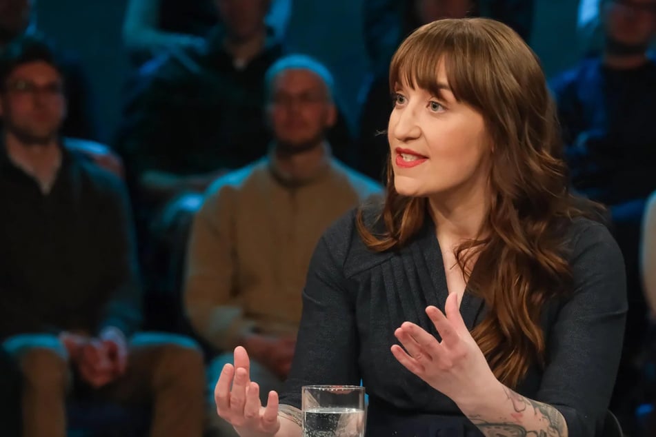 "Das Schwein wird in der Mitte fett": Heidi Reichinnek poltert bei "hart aber fair"