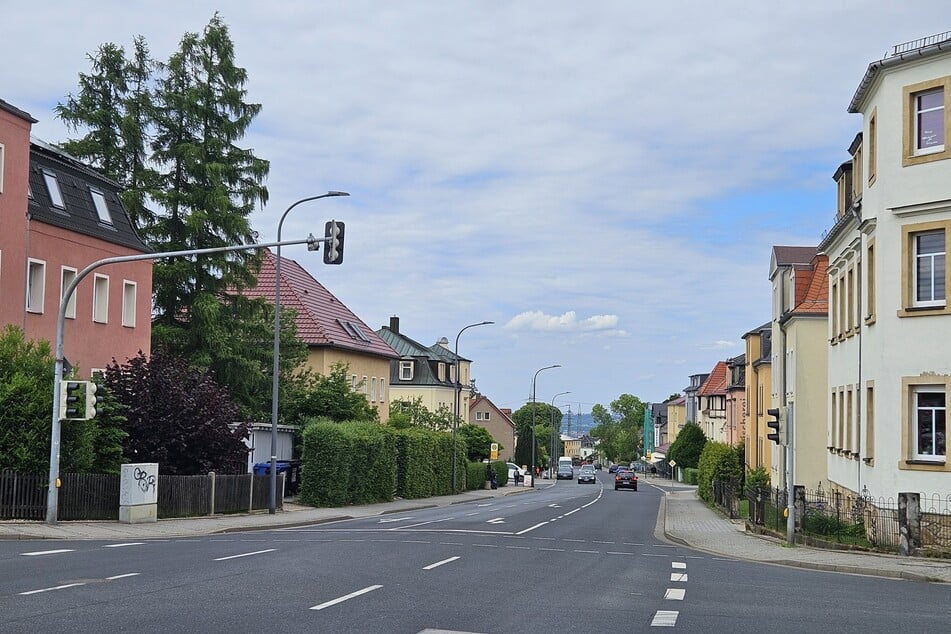 Hier in Coschütz wartet die Polizei für ein Scheintreffen auf das Paar.