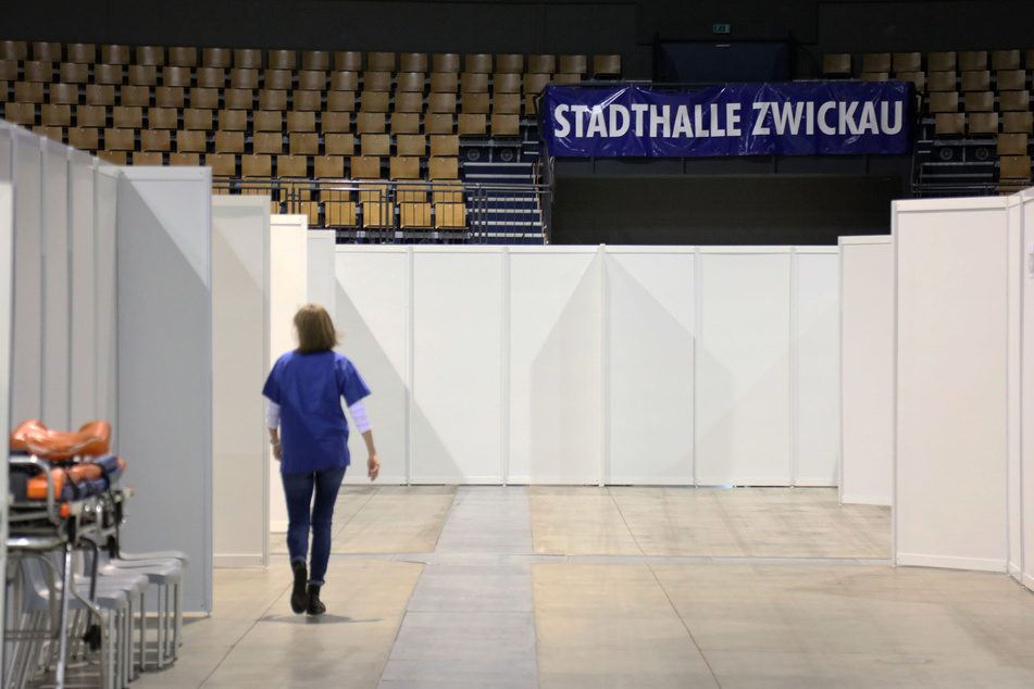 Das Impfzentrum in der Stadthalle Zwickau. Hierher sollen die über 80-Jährigen aus Limbach-Oberfrohna mit einem "Impf-Shuttle" gebracht werden.
