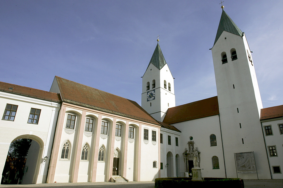 Mehr als 78.000 Katholiken in Bayern sind 2019 aus der Kirche ausgetreten - so viele wie in keinem anderen Bundesland. (Symbolbild)