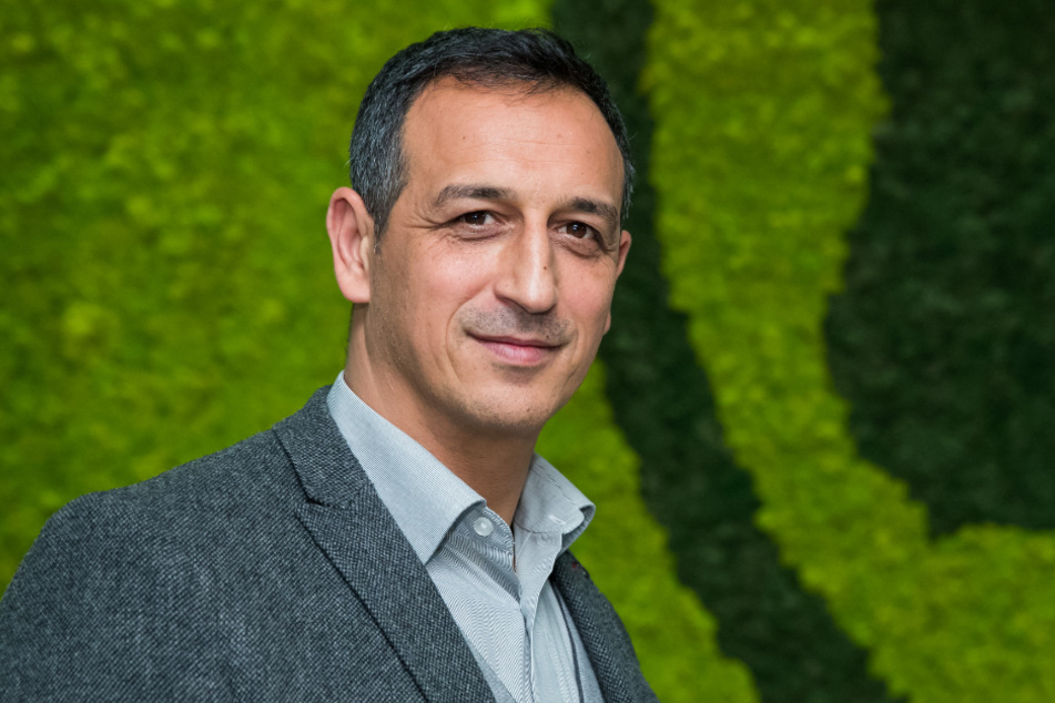 Sportdirektor des Fußball-Zweitligisten SpVgg Greuther Fürth, Rachid Azzouzi.