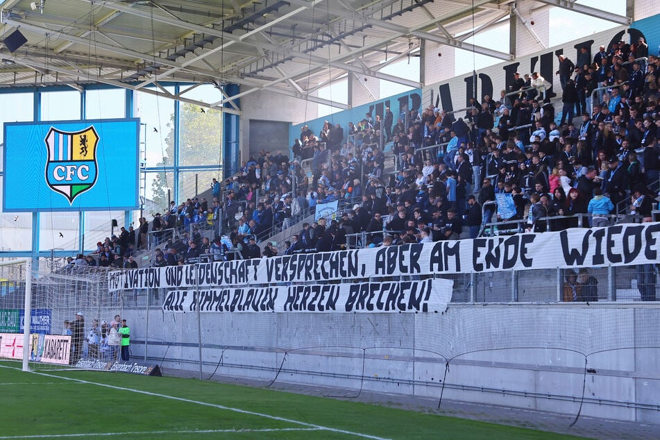 Die Enttäuschung bei den CFC-Fans wurde in der Südkurve sichtbar. Mit einem Spruchbrand drückten die Anhänger ihren Ärger aus.