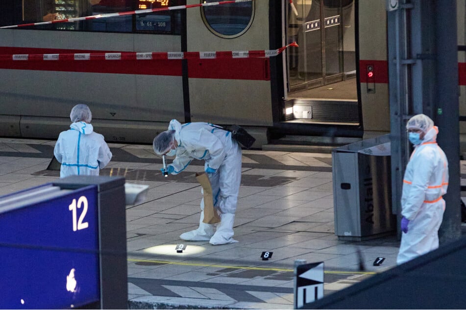 Laut Deutsche Bahn ging bei der Messerattacke am Hamburger Hauptbahnhof kein Alarm über die App ein.
