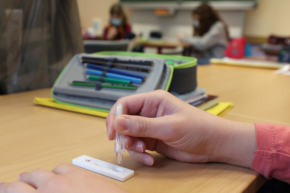 Ab 9. März dürfen in Berlin auch Viert- bis Sechstklässler zurück in die Schule (Symbolbild).