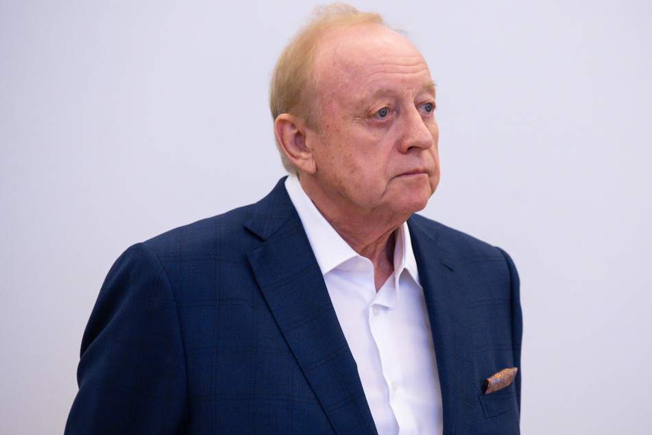 Alfons Schuhbeck steht im Oktober 2022 vor Gericht. Seinen 75. Geburtstag an diesem Donnerstag (2. Mai) feiert der Star-Koch als Häftling.