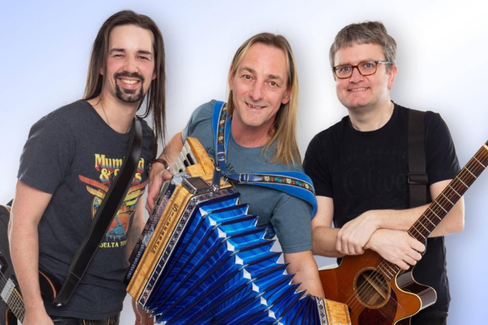 "De Erbschleicher" treten am Sonntagnachmittag in Cunersdorf beim Waldfest auf.