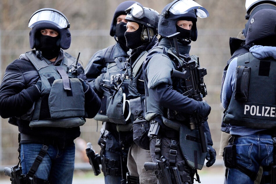 SEK stoppt mutmaßlichen Messer-Angreifer mit Schuss