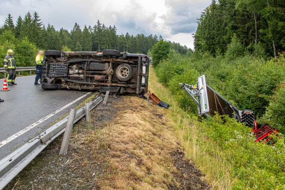Bei dem Unfall wurde der Fahrer (61) leicht verletzt.
