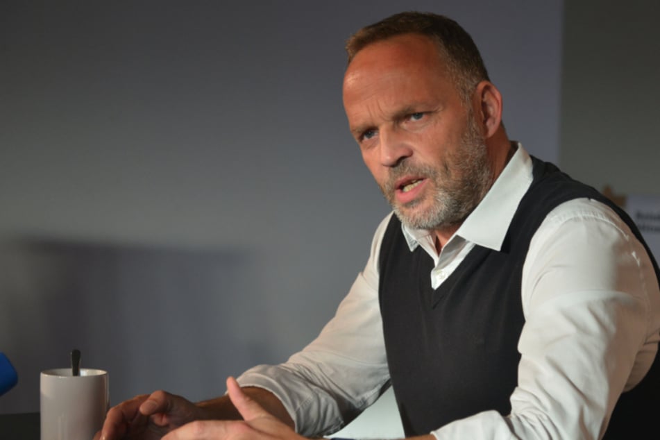 Augustusburgs Oberbürgermeister Dirk Neubauer (48, SPD) spricht sich angesichts der alarmierenden Corona-Zahlen in Sachsen für den angekündigten harten Lockdown aus.