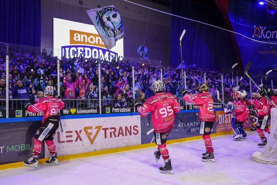 Die Fans im anona ICEDOME haben derzeit viel zu feiern.