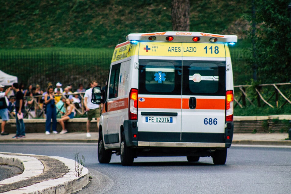 Ein 27-jähriger Krankenwagenfahrer steht in Italien unter Mordverdacht. Fünf ältere Patienten starben während oder kurz nach Transporten. (Symbolfoto)