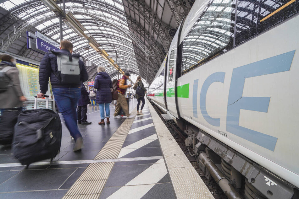 Eine neue Nachtzugverbindung soll die Fahrgäste von Frankfurt über Dresden bis nach Prag bringen. (Symbolbild)