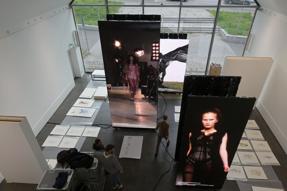 Die Ausstellung würdigt das Lebenswerk von Wolfgang Joop (80).