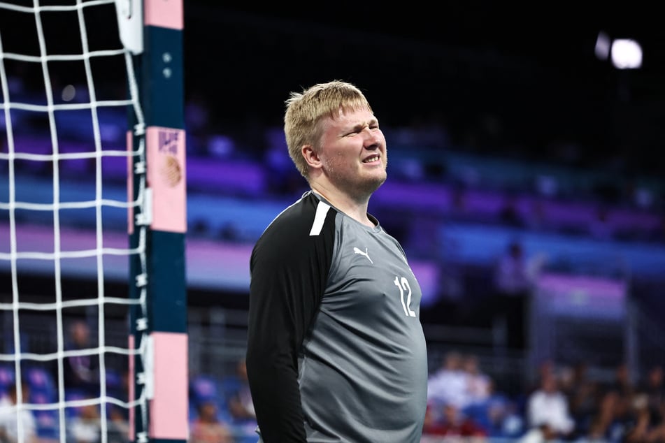 Dänemarks Handball-Torhüter Emil Nielsen (27) durchlebte während der Olympischen Spiele eine persönliche Tragödie: Sein Vater starb kurz nach seinem Auftaktspiel.