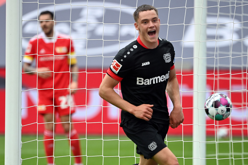 Leverkusens Florian Wirtz jubelt, nachdem er gegen Union Berlin zur 1:0-Führung getroffen hat.