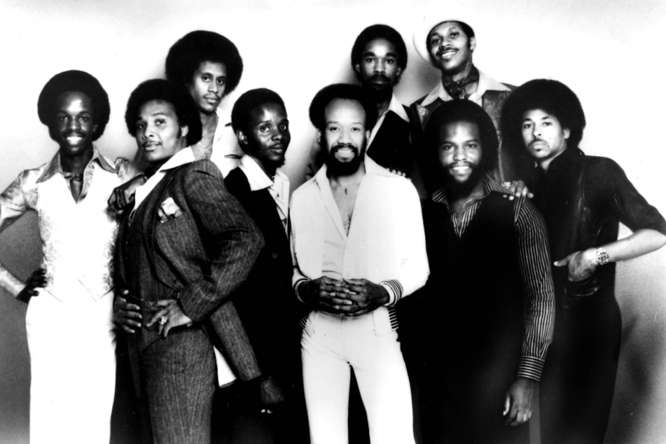 Drummer Fred White (top row, second from r.), one of the original members of Earth, Wind &amp; Fire, has passed away at the age of 67.