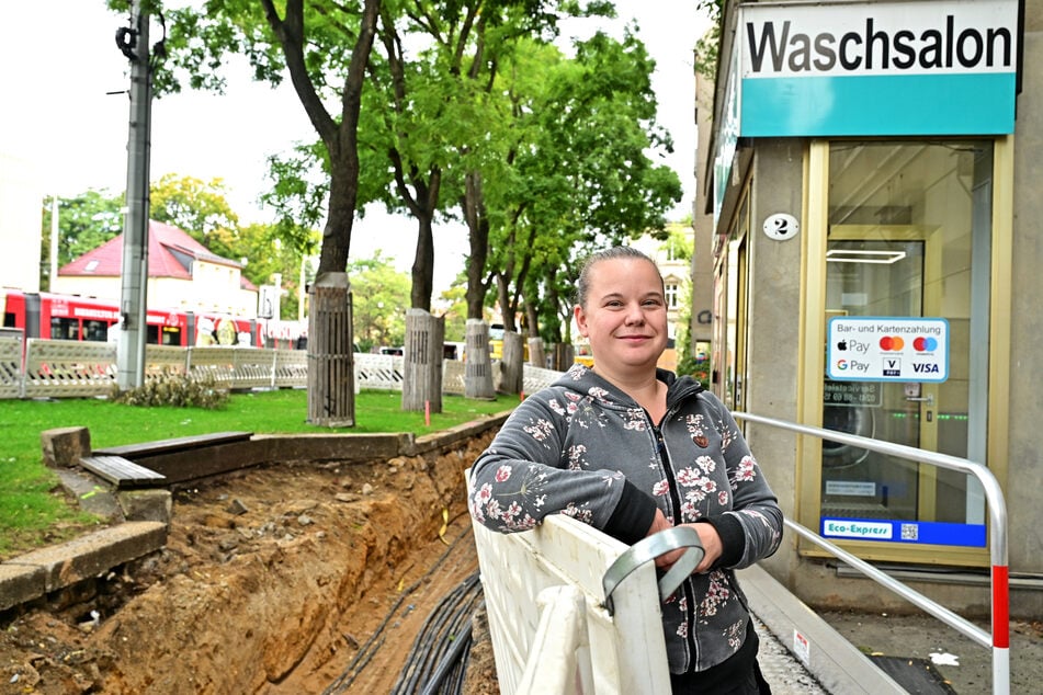 Bemerkt Kundenschwund: Liane Brix (38) vom Waschsalon an der Königsbrücker Straße.