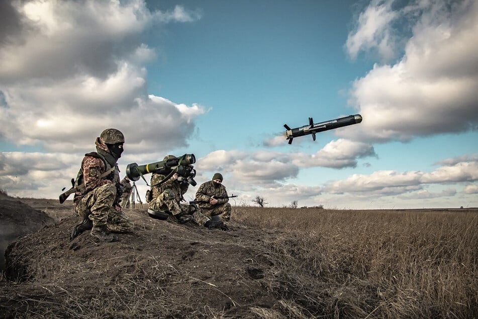 Die EU will weitere 500 Millionen Euro für die Lieferung von Waffen und Ausrüstung an die ukrainischen Streitkräfte zur Verfügung stellen.