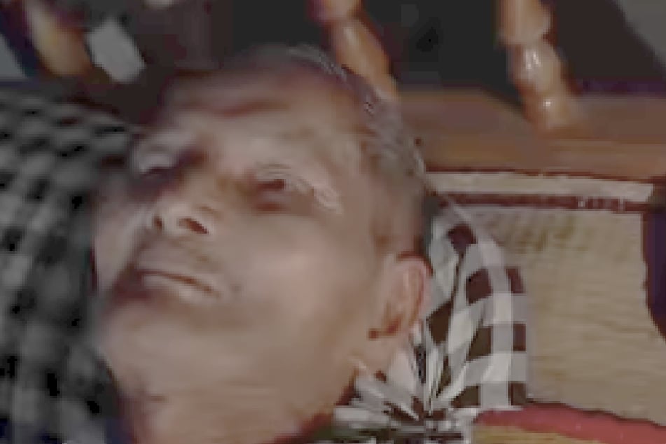 Der Bauer soll seit einem heftigen Fieberschub im Jahr 1962 durchgehend wach sein.