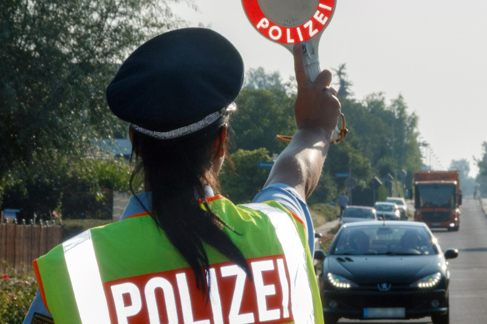 Schuljahres-Beginn in Sachsen: Polizei kontrolliert an Schulwegen