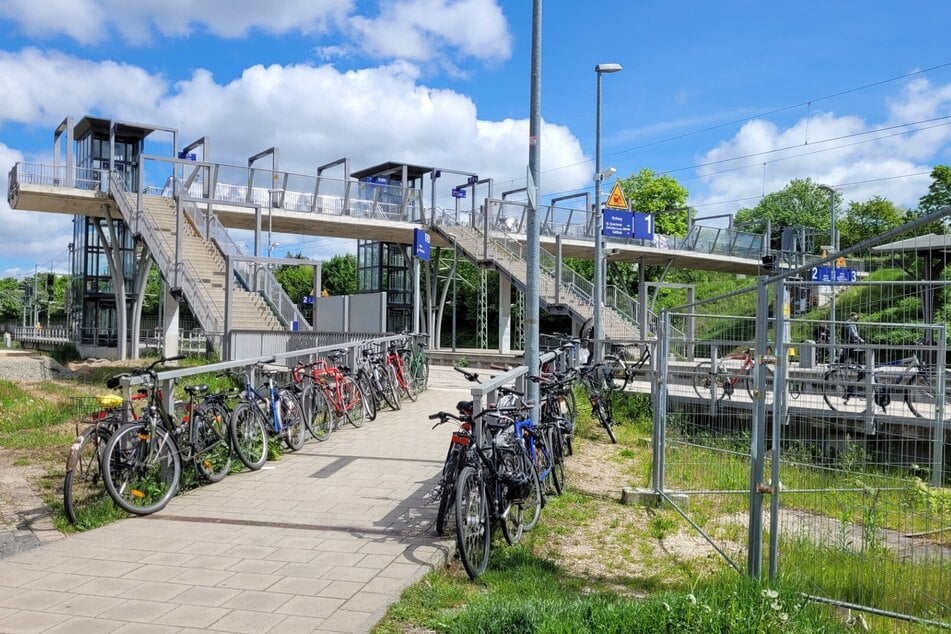 Unweit des Connewitzer Bahnhofs findet sich das Gemäuer, das nun bei einer Zwangsversteigerung unter den Hammer kam.