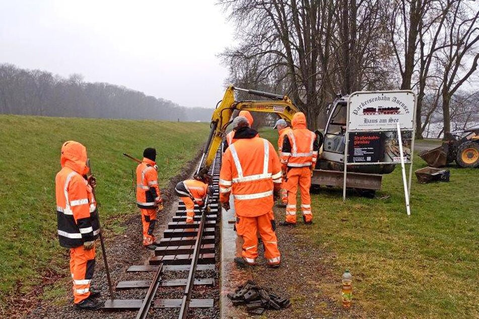 Einzelne Schwellen auf der Rundbahn um den See müssen immer wieder erneuert werden.