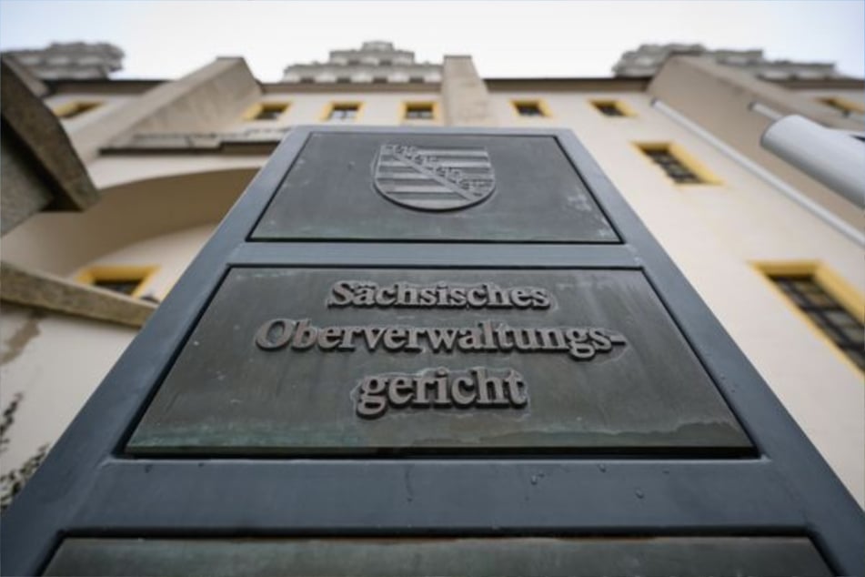 Sachsens oberstes Verwaltungsgericht in Bautzen soll entscheiden, ob ein Dresdner mit exotischen Raubkatzen handeln darf. (Symbolbild)