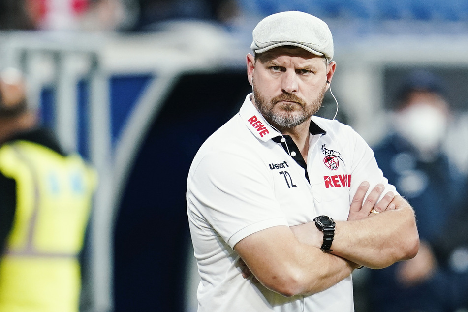 Kölns Trainer Steffen Baumgart (49) will am Sonntag gegen Bayer 04 Leverkusen bestehen.