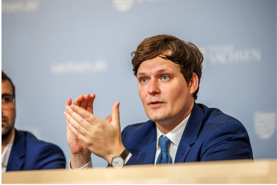 Sachsens Kultusminister Conrad Clemens (43, CDU).
