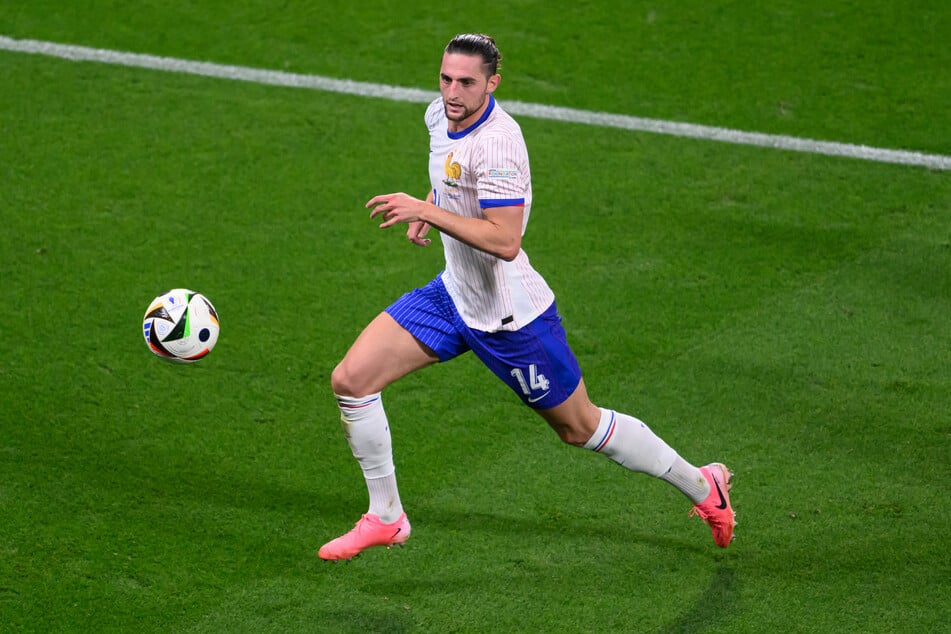 Der erfahrene französische Nationalspieler Adrien Rabiot (30) hat beim französischen Vize-Meister keine Zukunft mehr.