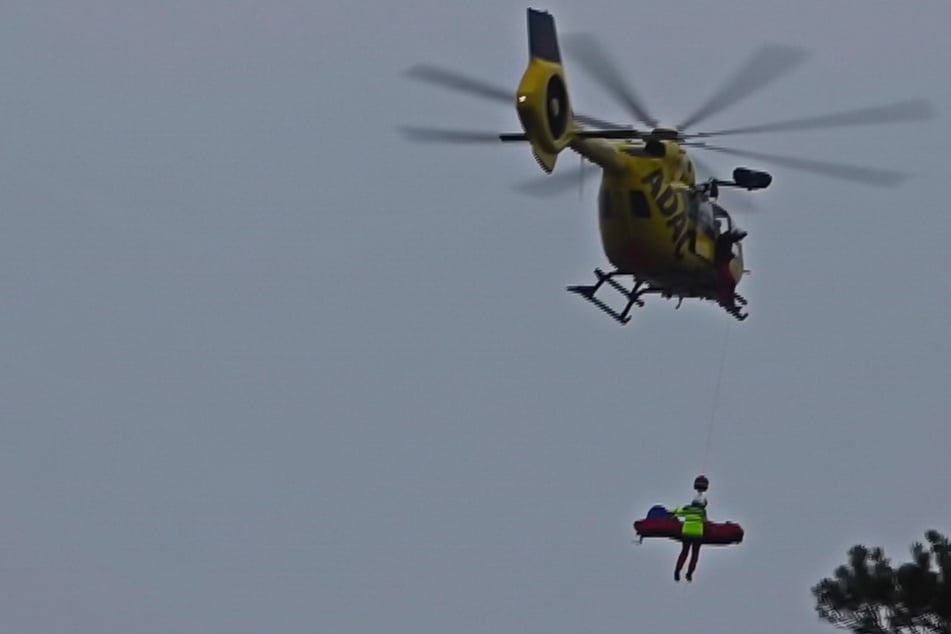 Schwerer Sturz beim Mountainbiking: 41-Jähriger muss mit Hubschrauber gerettet werden