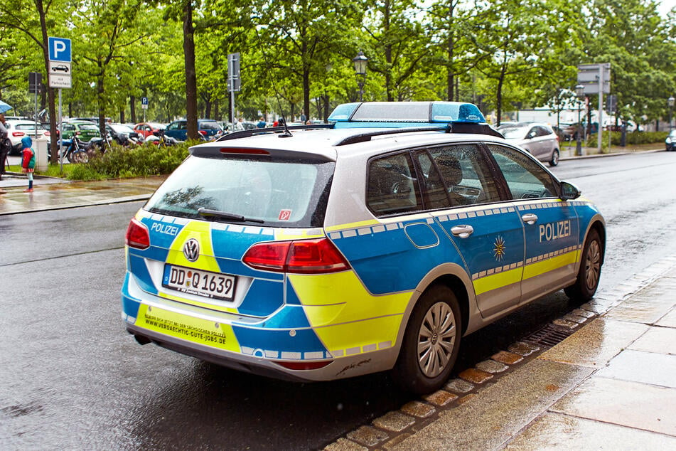 Die Dresdner Polizei will in der kommenden Woche weiter kontrollieren. Dann soll es aber keine Strafen hageln. (Symbolbild)