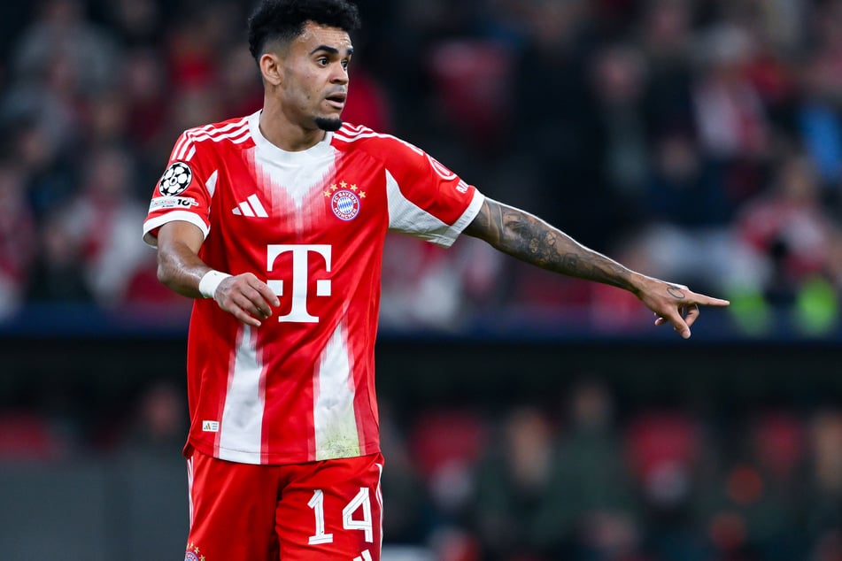 Pause für Bayern-Spieler Luis Díaz (28): Er ist nach einer Roten Karte erstmal gesperrt.