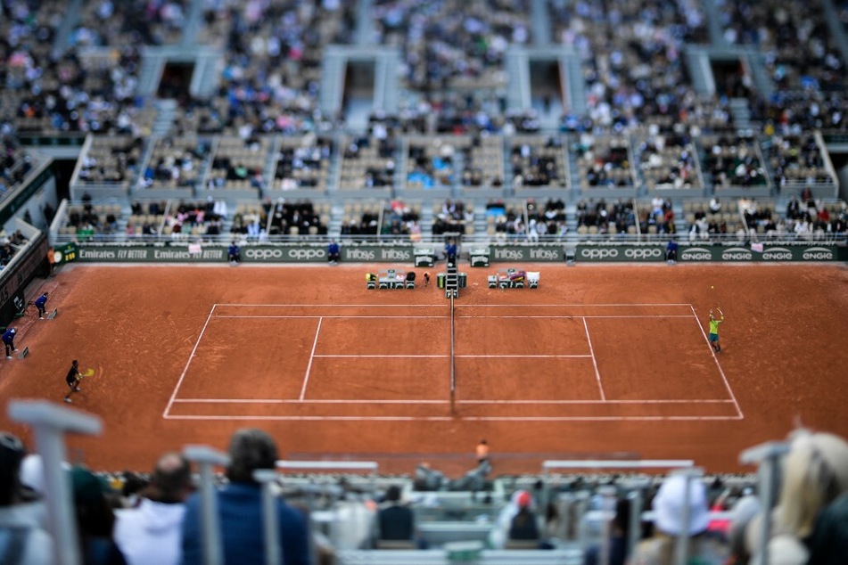 Der Court Philippe-Chatrier ist der größte auf der Anlage in Paris. Er fasst 15.000 Zuschauer.