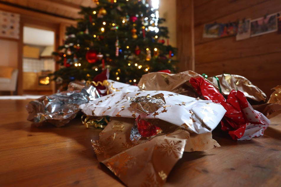 Inflation und knappe Kassen: So wirkt es sich auf Weihnachtsgeschenke aus