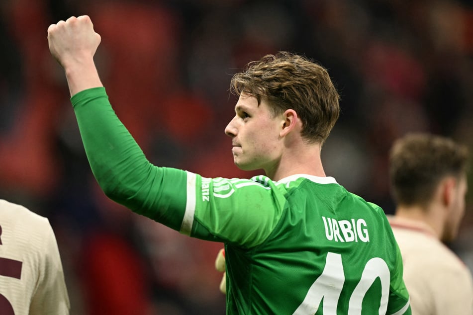 Erstmals seit seinem Wechsel vom 1. FC Köln nach München kehrt Jonas Urbig (22) zu seinem Heimatverein zurück.