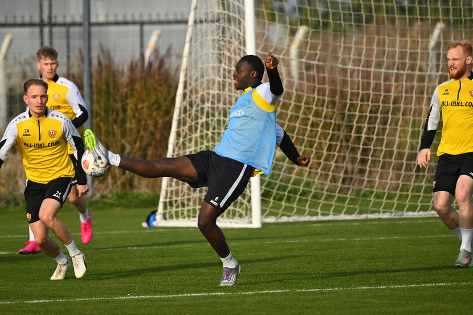 Kofi Amoako (20, M.) am Montag beim Training in Lara.